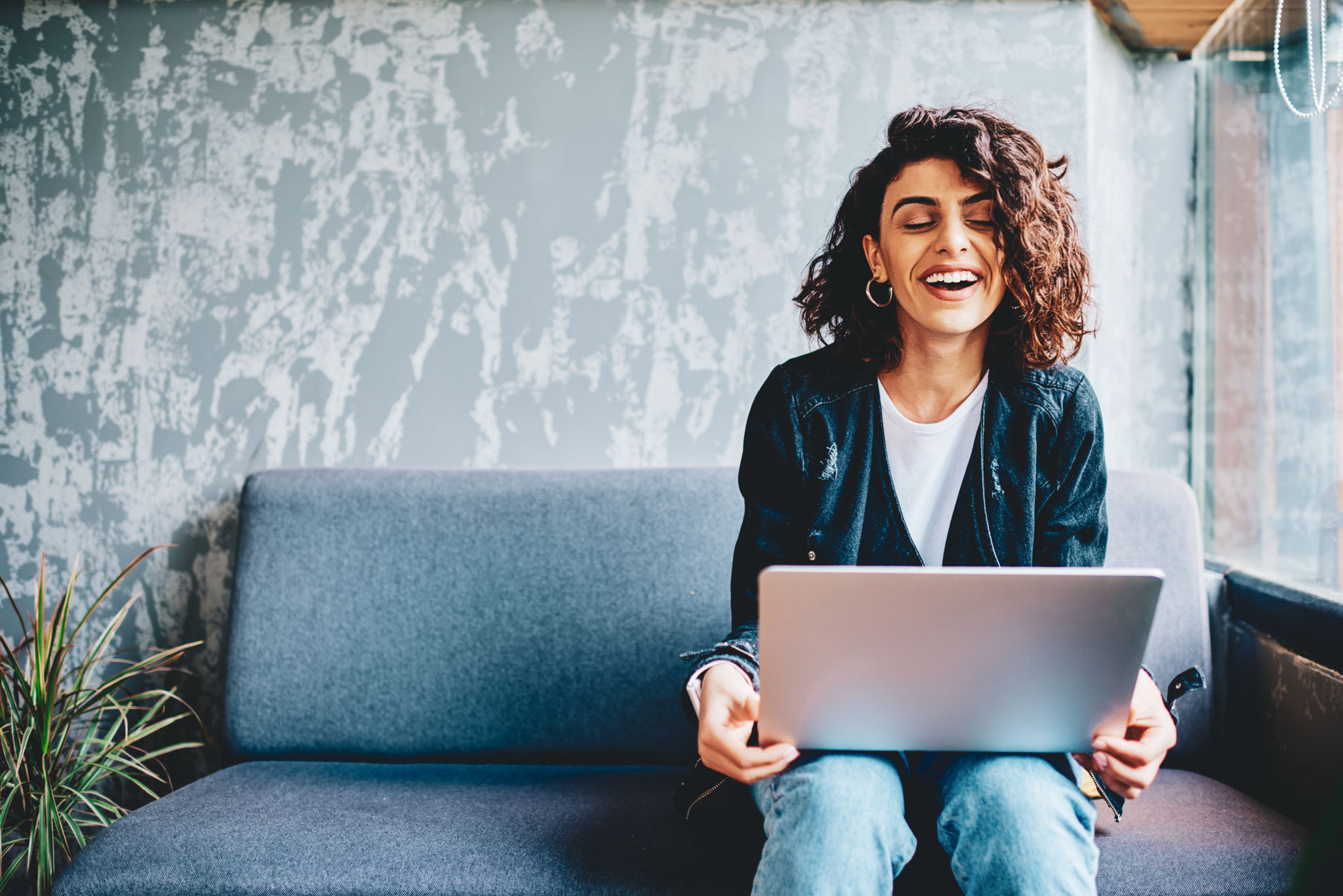Solve the Employee Information Puzzle in 6 Simple Steps with ECPro